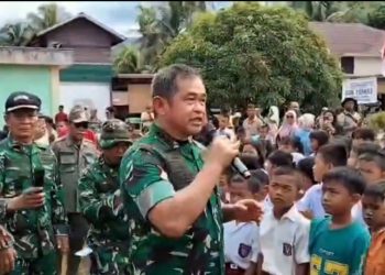 Kasad Jenderal TNI Maruli Simanjuntak, M.Sc.Mengunjungi Daerah Terdampak Bencana Banjir Bandang dan Tanah Longsor