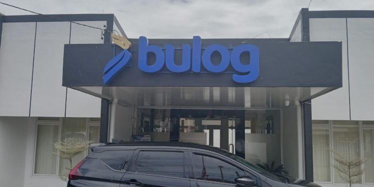 Terindikasi Sembunyikan Informasi Penyaluran Bantuan Bencana oleh Perum Bulog Cabang Kabupaten Tapanuli Tengah Sumut